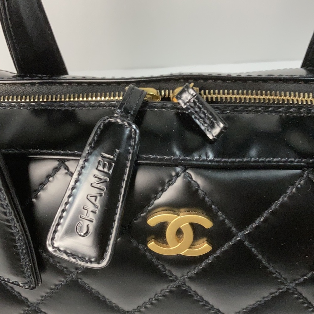 AUTHENTIC CHANEL WILD STITCH PATENT MEDIUM TOTE - Picture 3 of 10